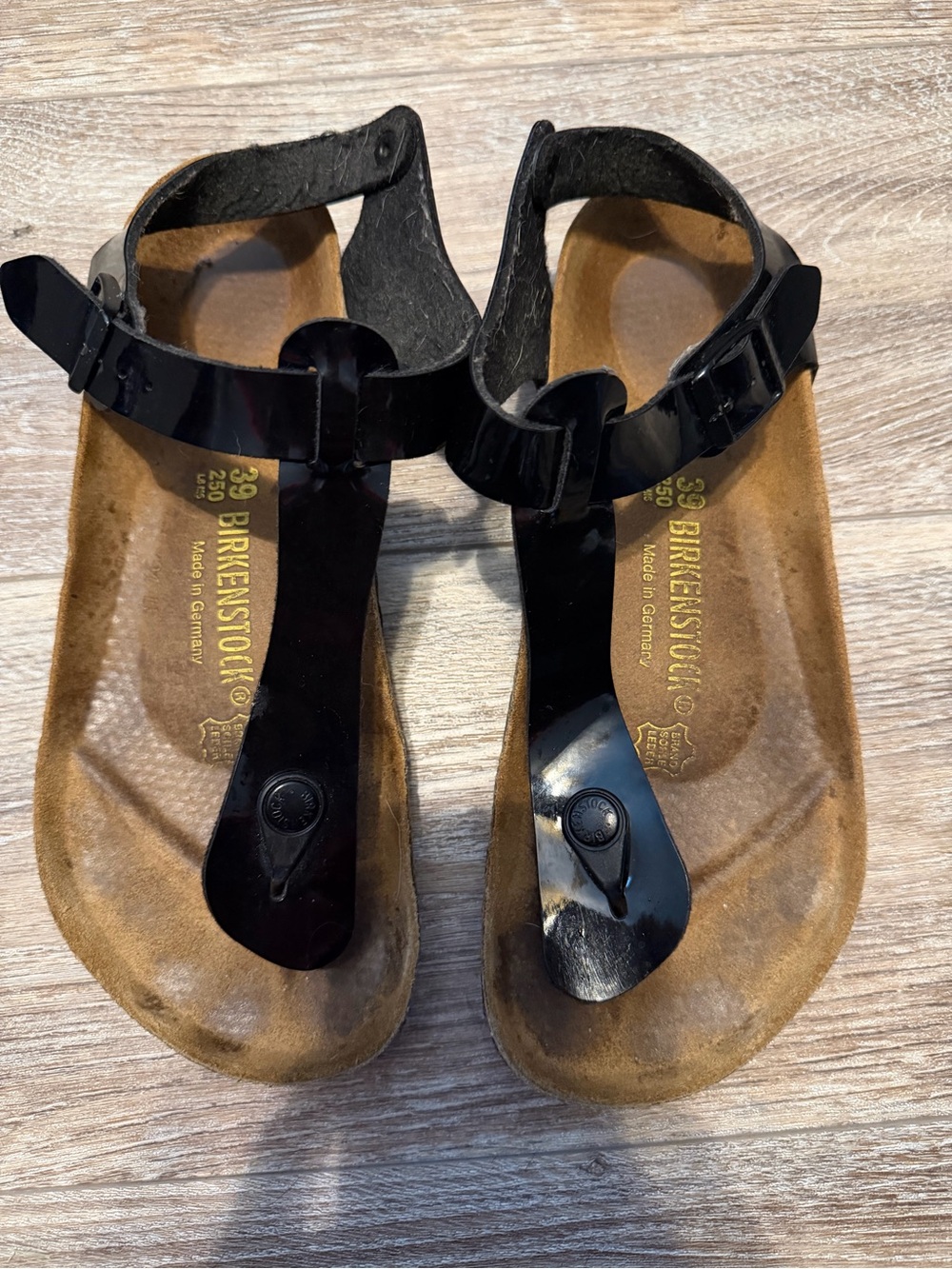 Birkenstock Women's Black Patent Gizeh Thong Sandals